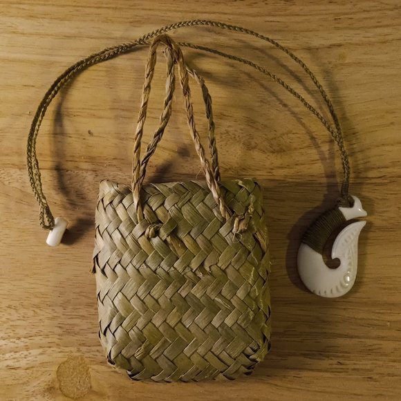 Bound Engraved Matau Handcrafted Bone Pendant - Picture 4 of 11